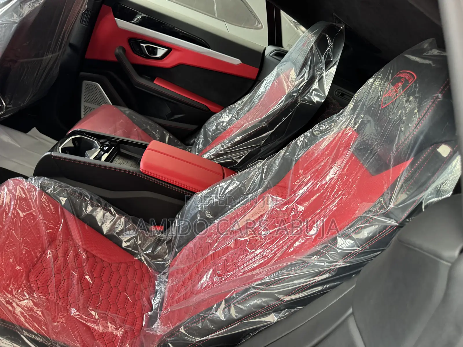 Lamborghini Urus 2021 White