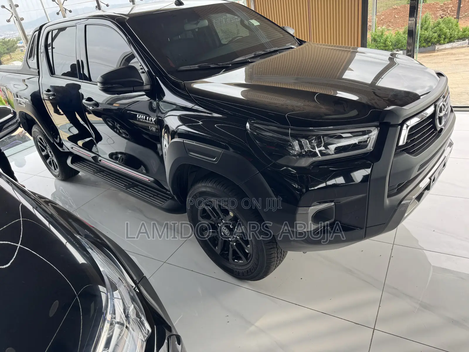 New Toyota Hilux 2024 Black