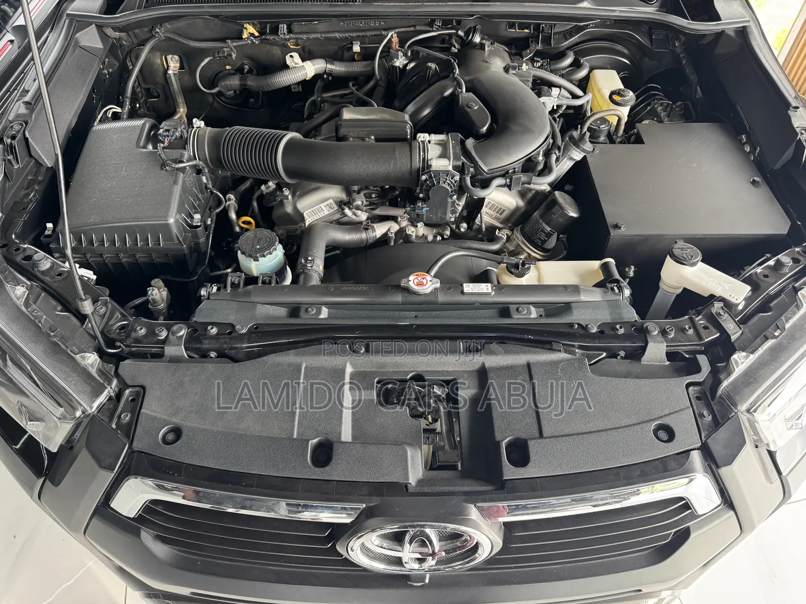 New Toyota Hilux 2024 Black