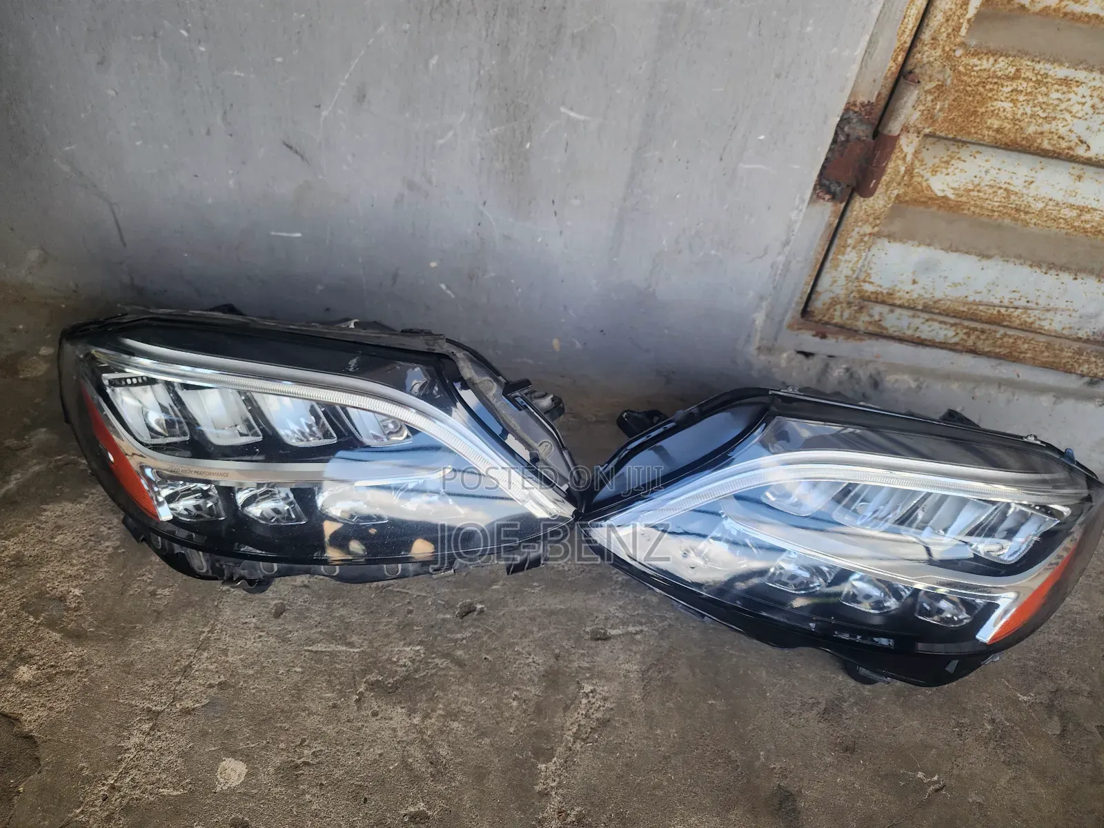 C300 Direct 2019 Set of Headlight