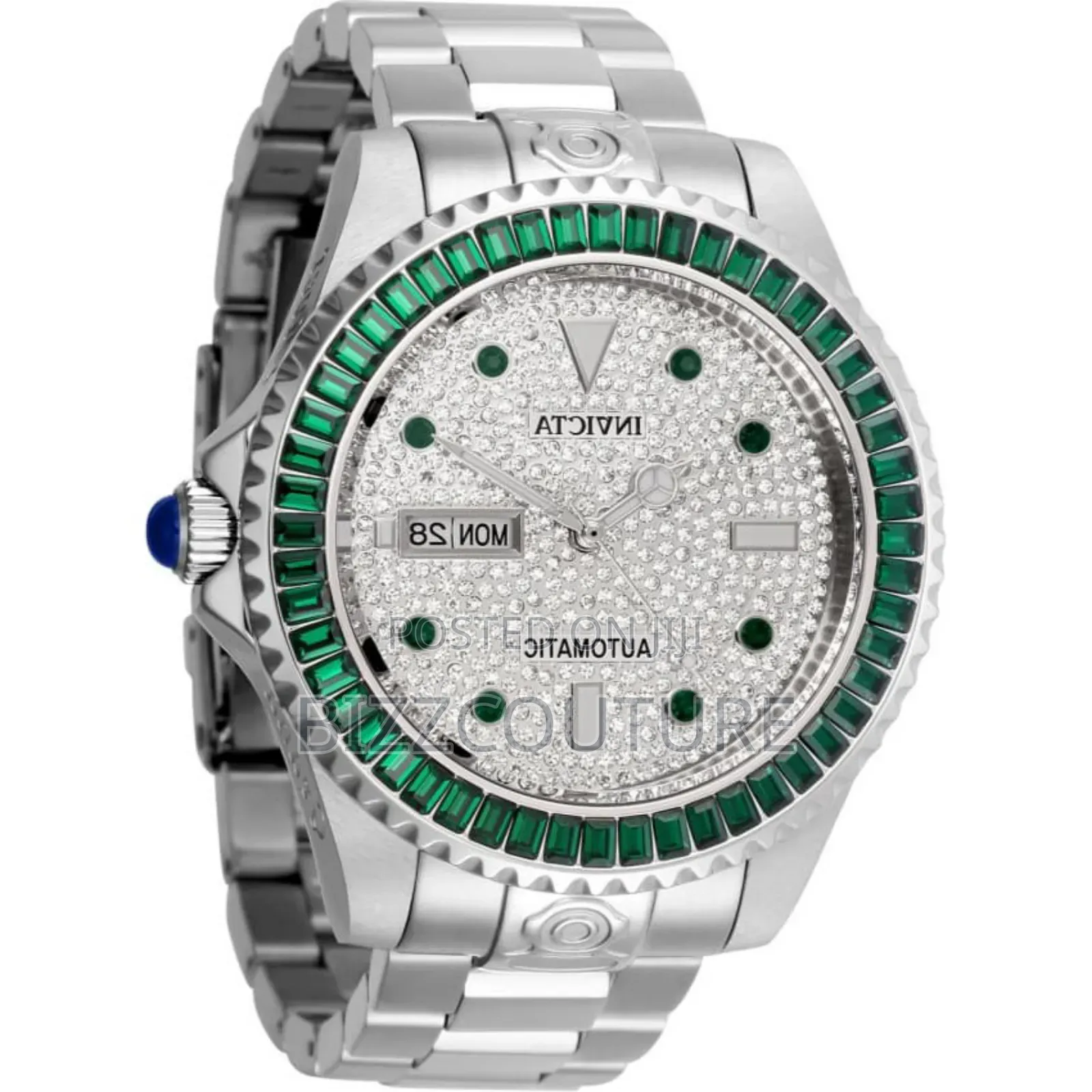 Invicta 33056 Men’S Pro Diver Crystalaccented Pavedial Watch