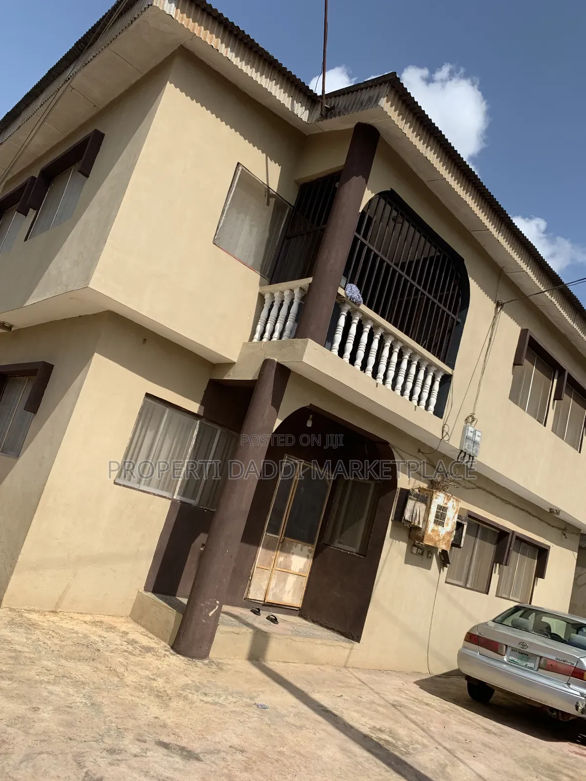 6bdrm Block of Flats in Ipaja Road for sale