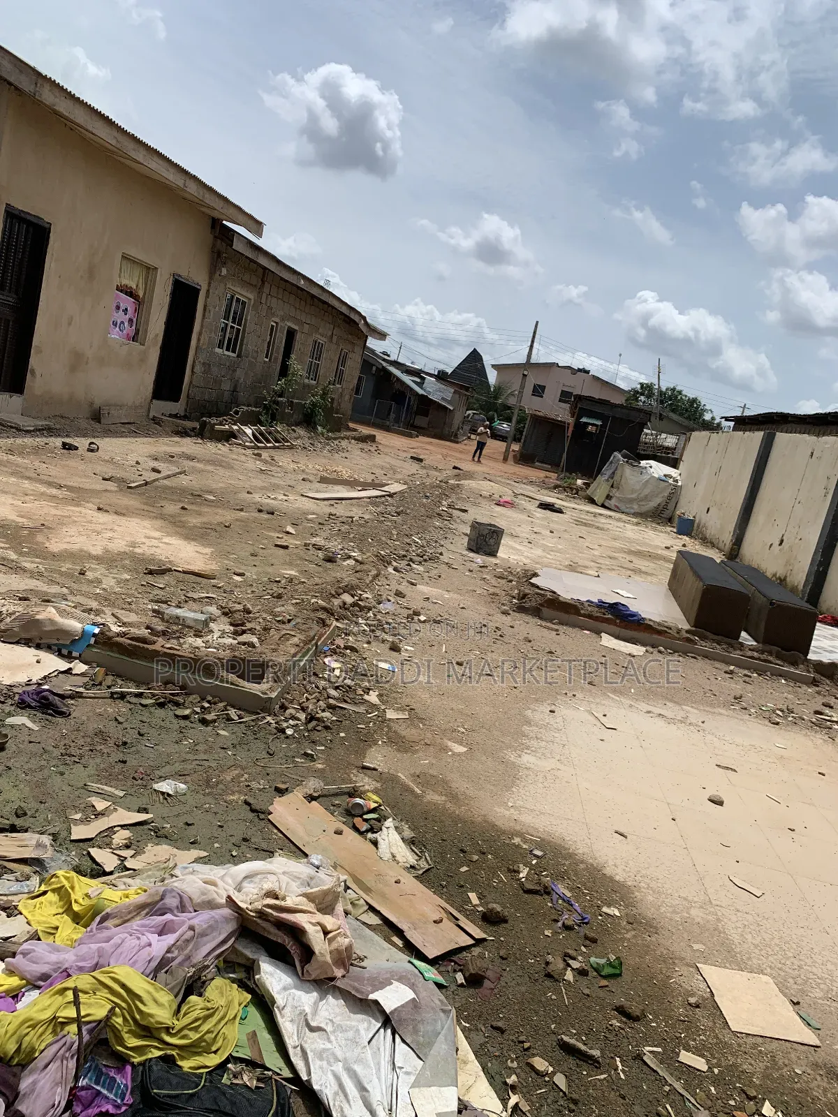 Half Plot of Land for Sale in a Very Good Location