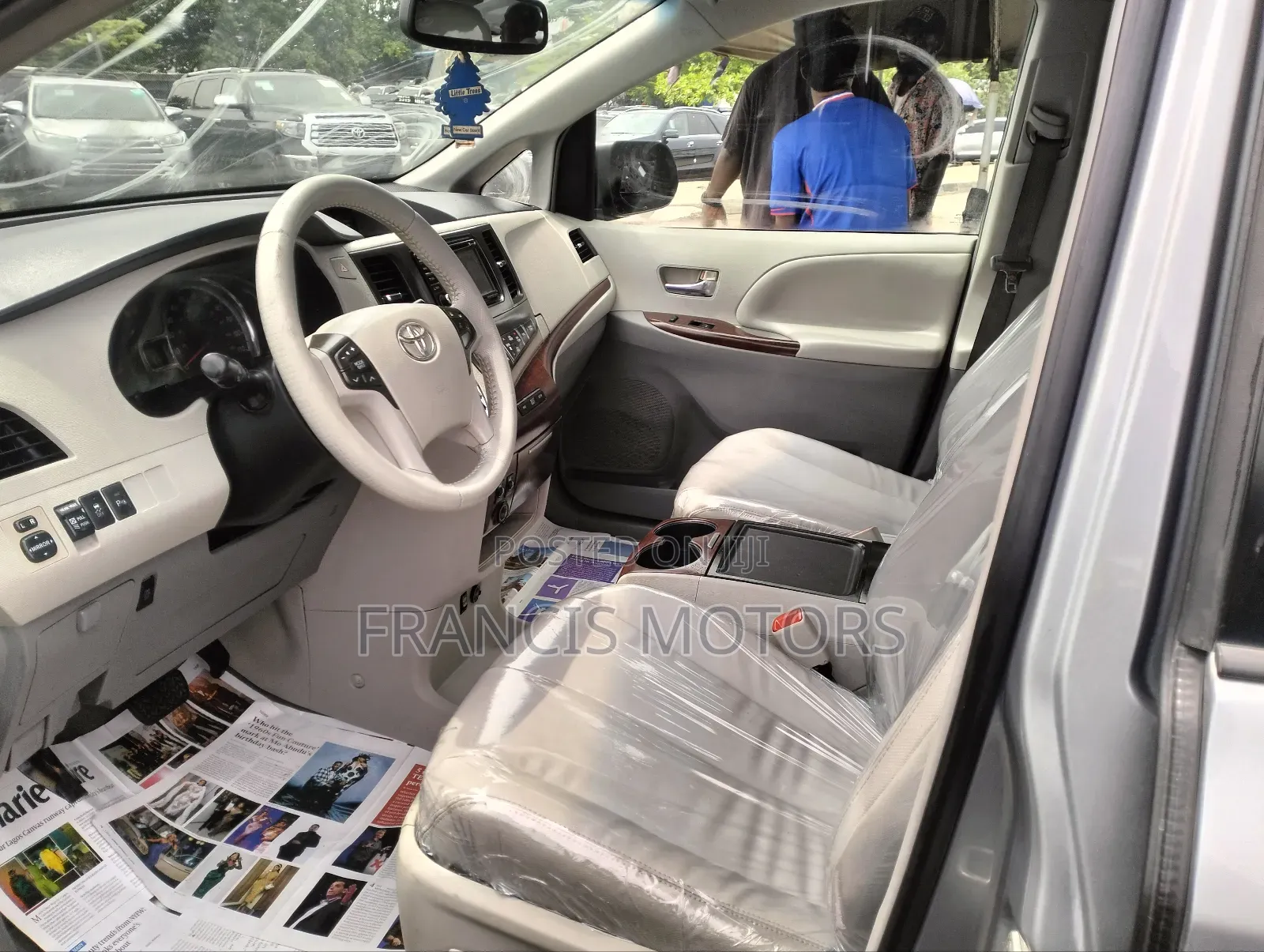 Toyota Sienna 2015 Silver