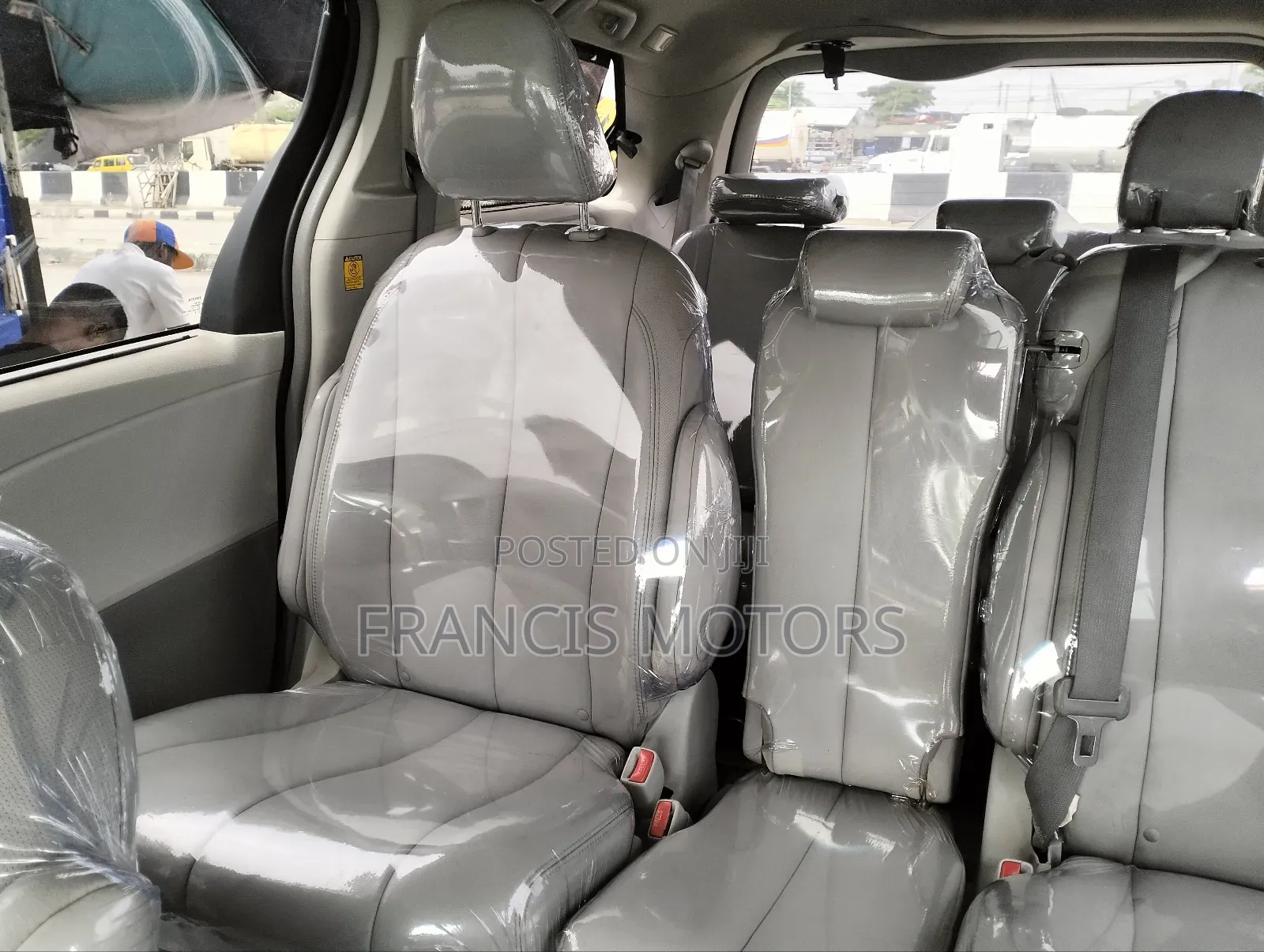 Toyota Sienna 2015 Silver