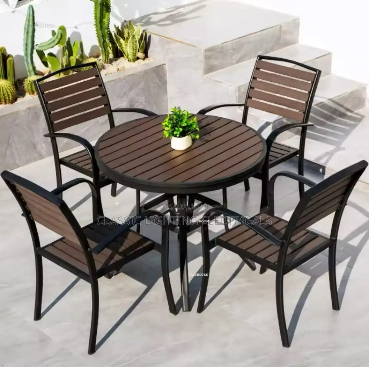 Outdoor Waterproof Open-Air Villa Table and Chair Set