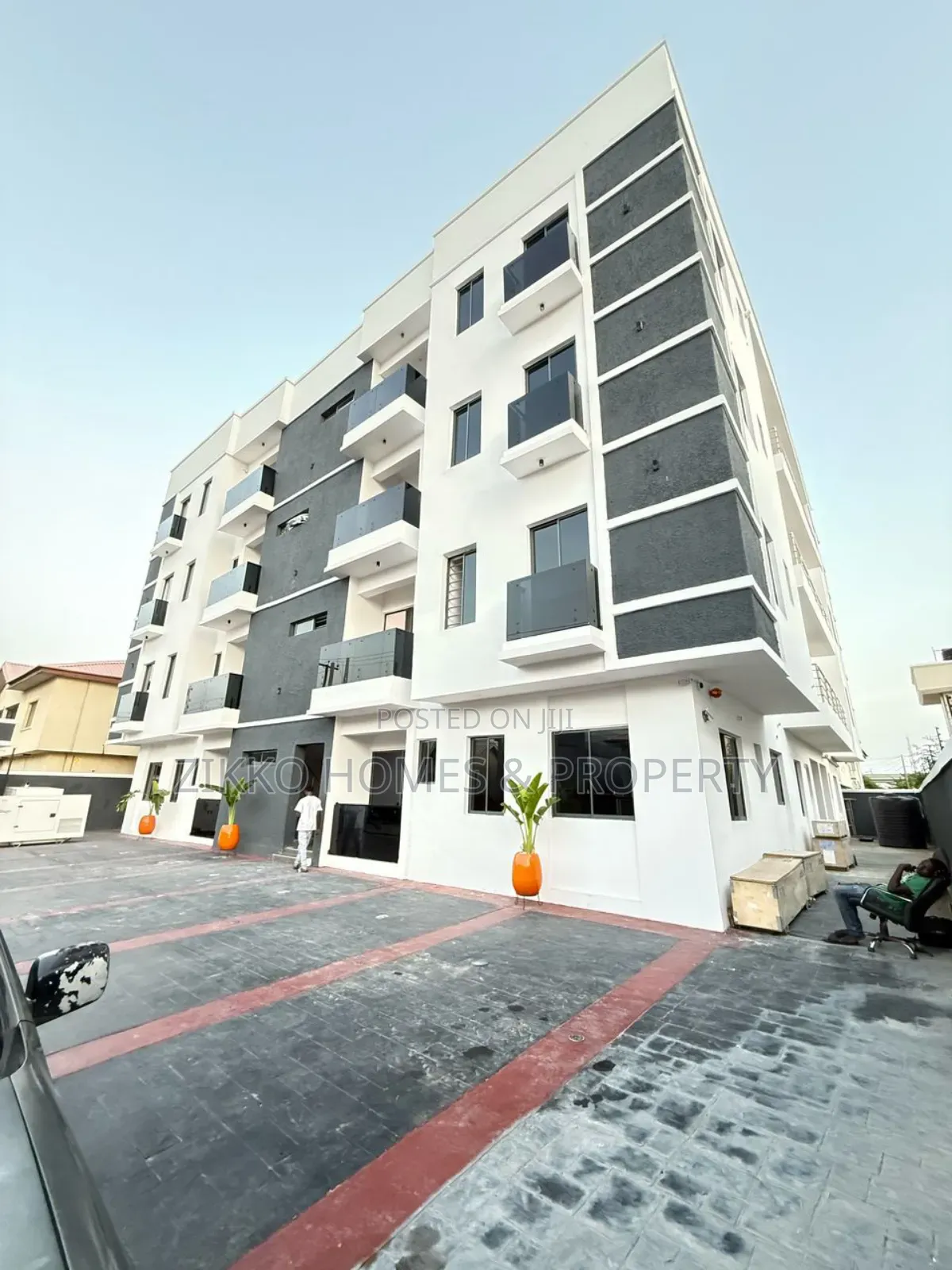 2bdrm Apartment in Lekki for sale