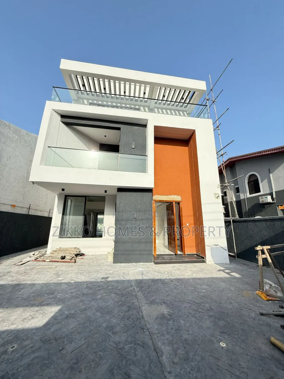 5bdrm Duplex in Lekki for sale