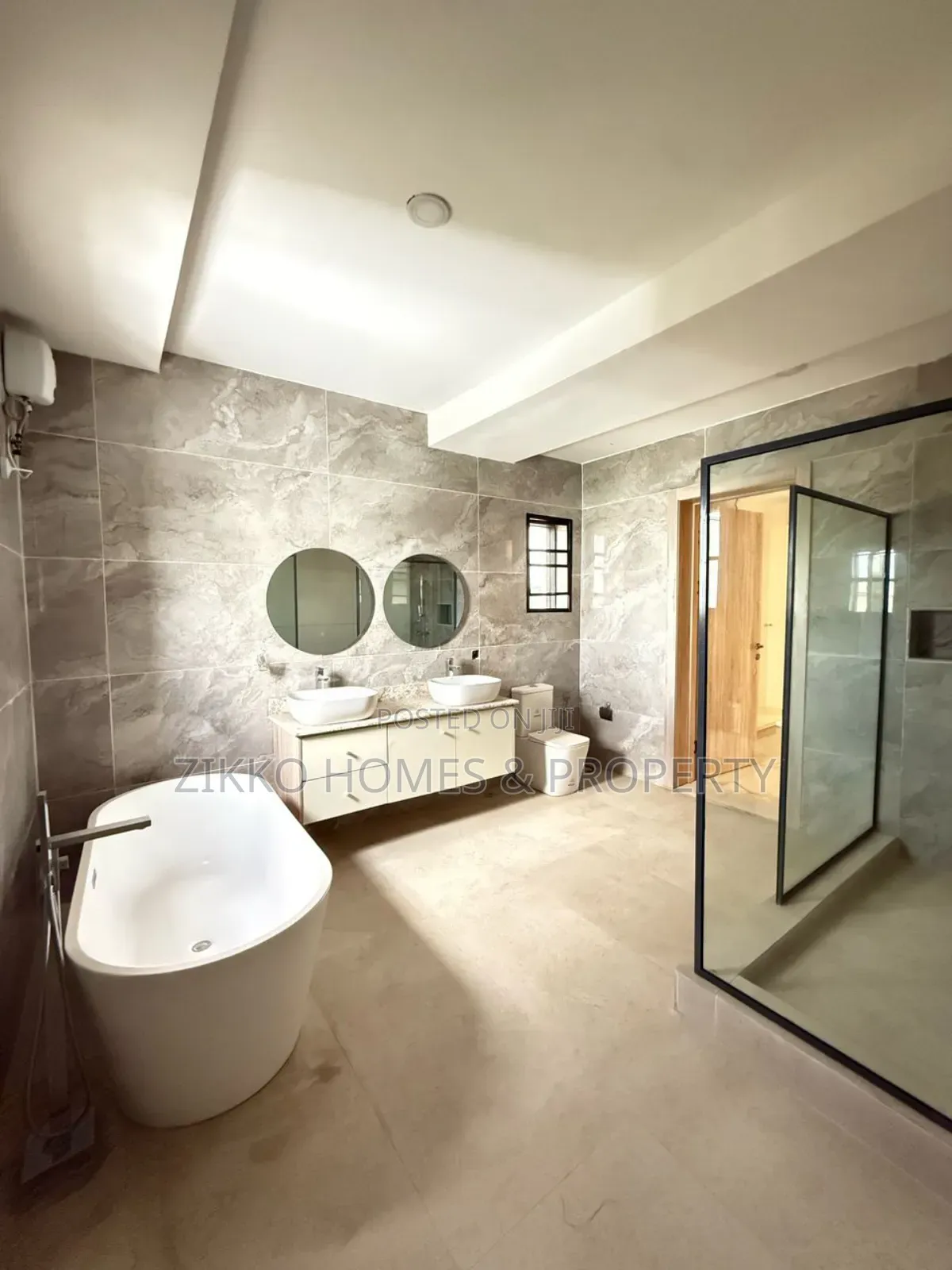 5bdrm Duplex in Osapa London, Lekki for sale
