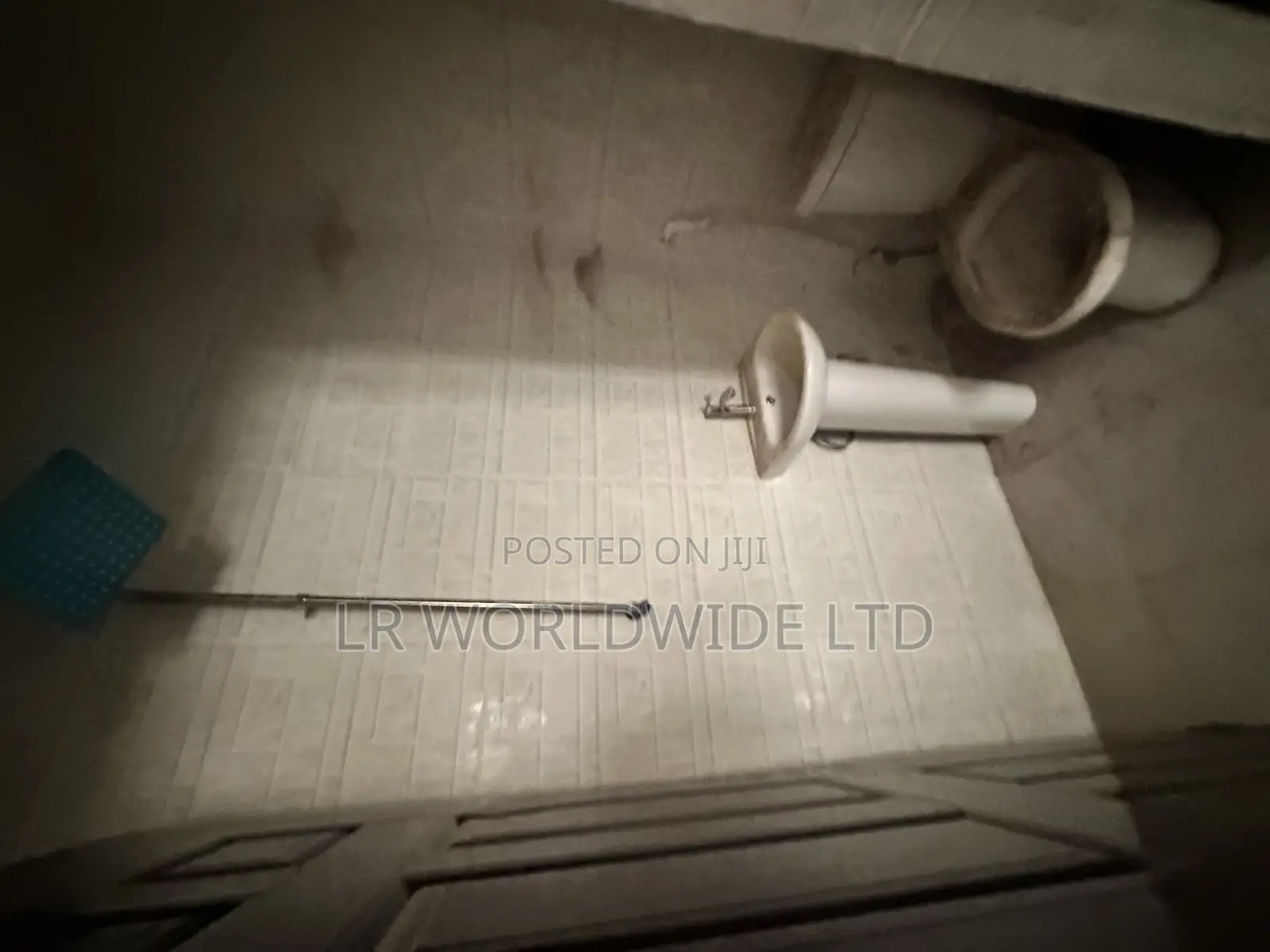 3bdrm Townhouse/Terrace in Idu for sale
