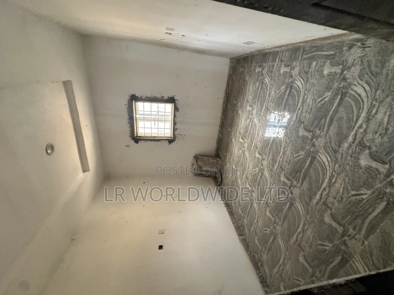 3bdrm Townhouse/Terrace in Idu for sale