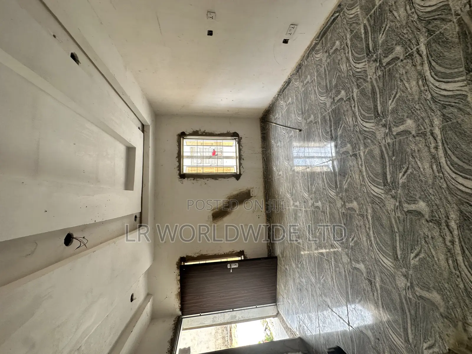 3bdrm Townhouse/Terrace in Idu for sale
