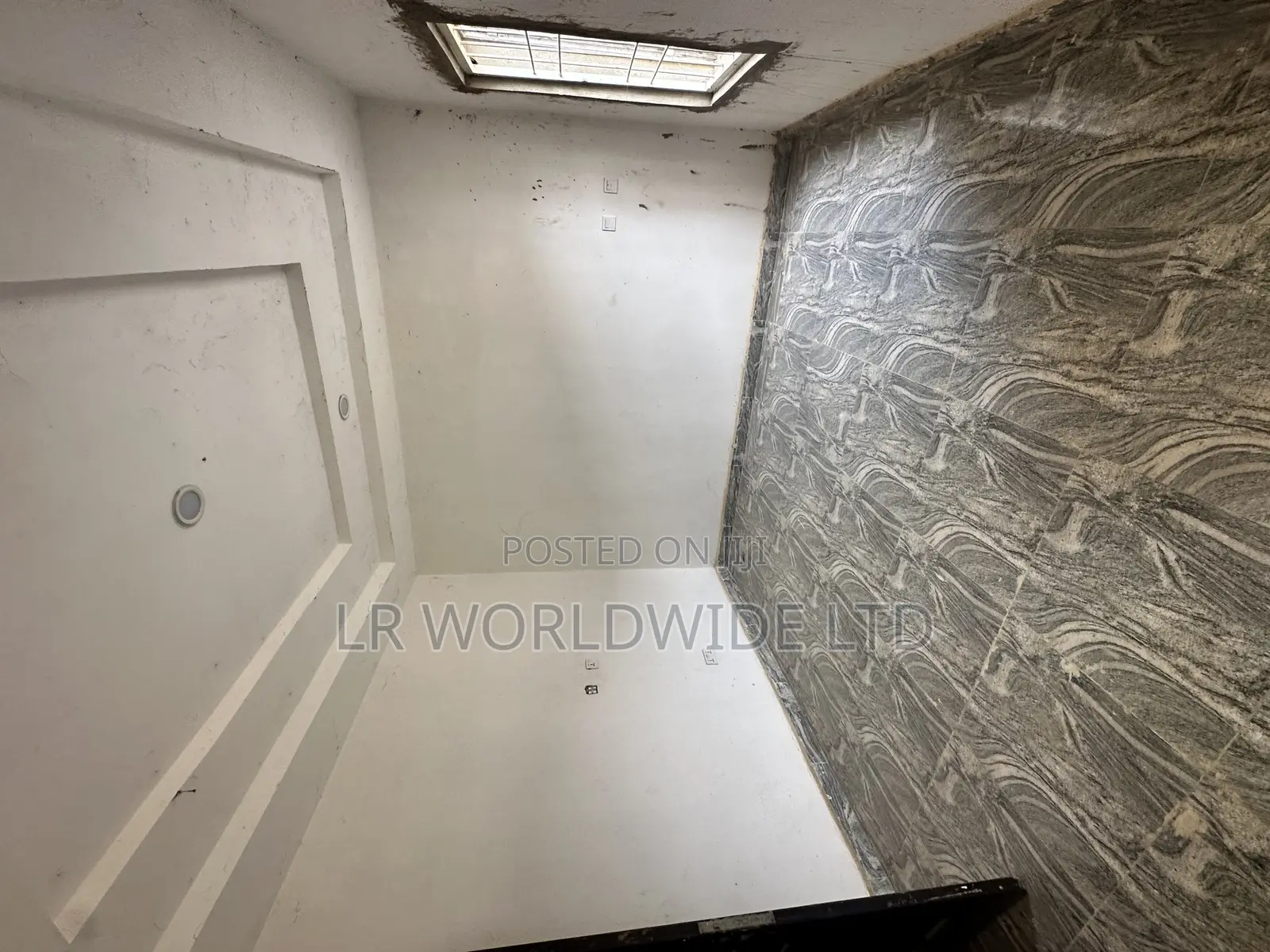 3bdrm Townhouse/Terrace in Idu for sale