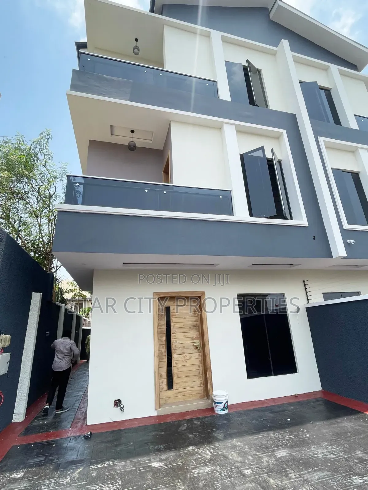 4bdrm Duplex in Magodo Gra 1 for sale