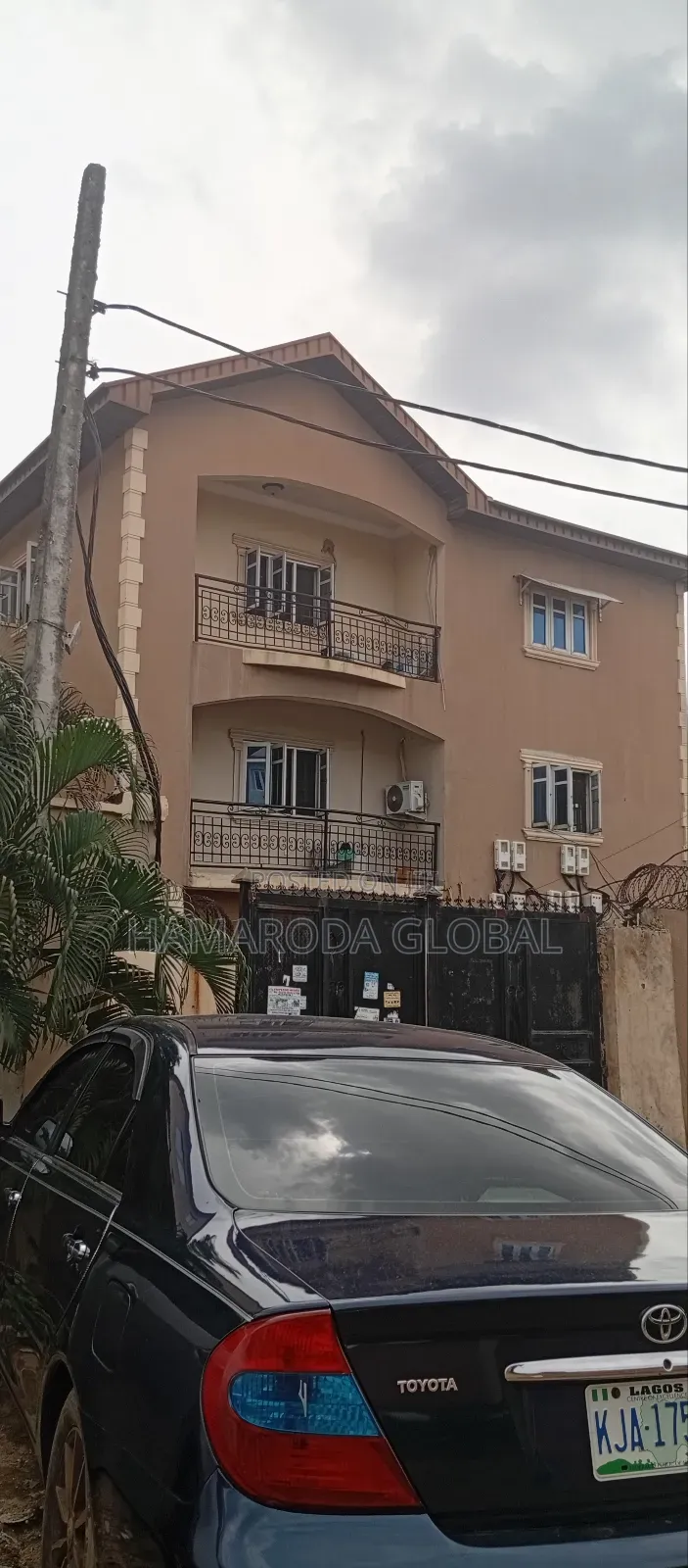 Furnished 12bdrm Block of Flats in Akoka for sale