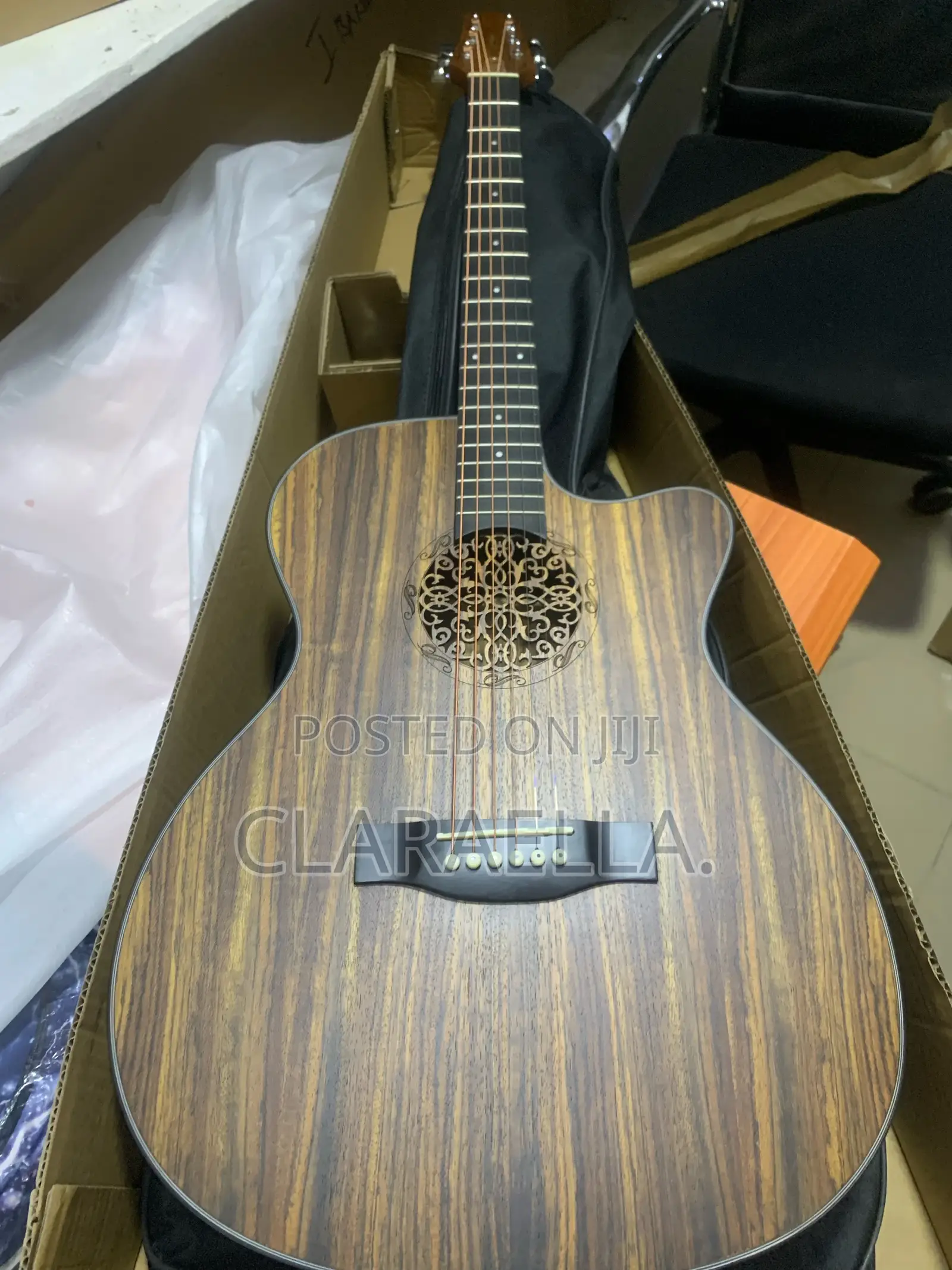 Smiger Lg-09 Engraved Hole 40” Electro Acoustic Guitar