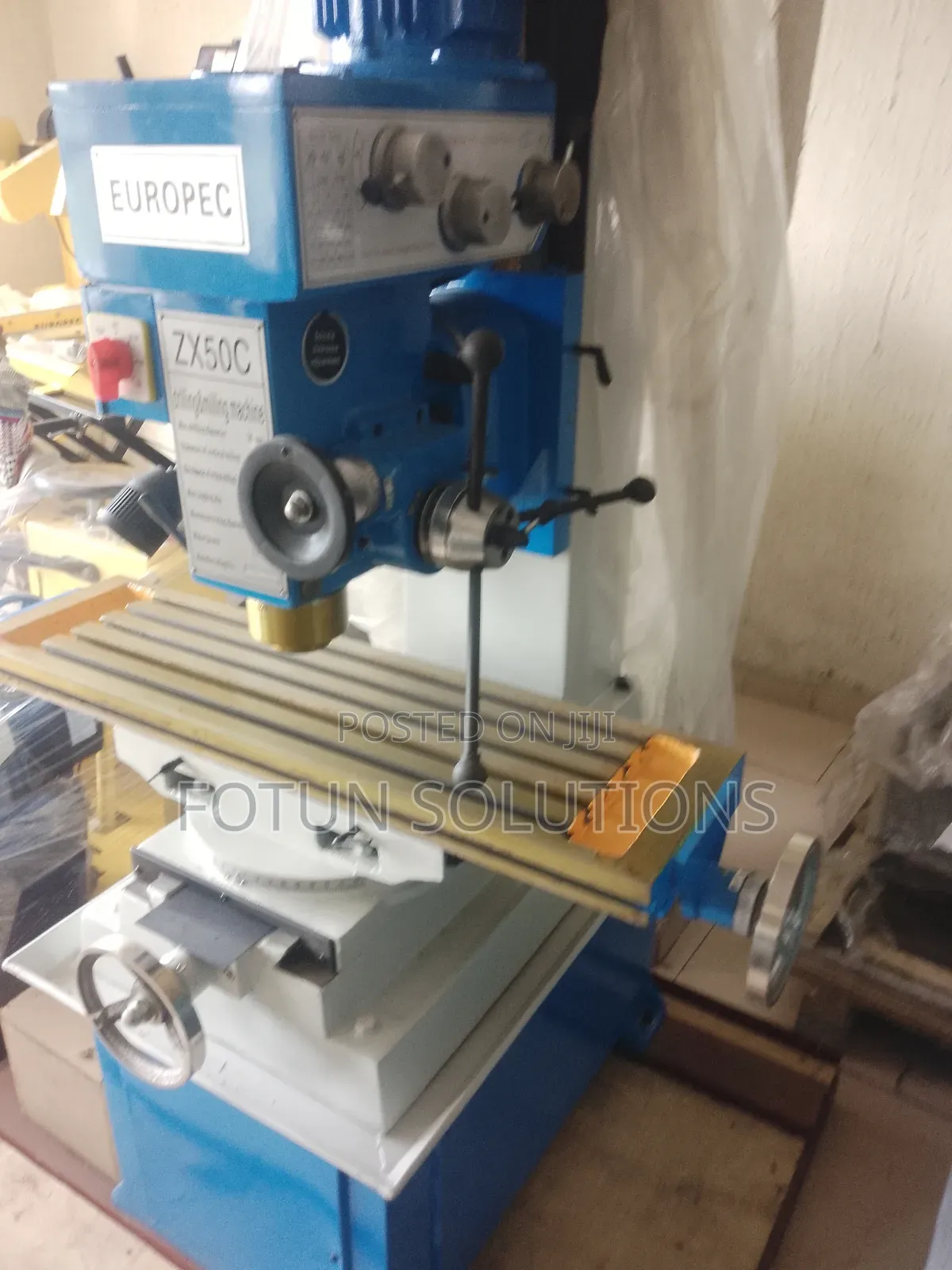 Universal Drilling and Milling Machine