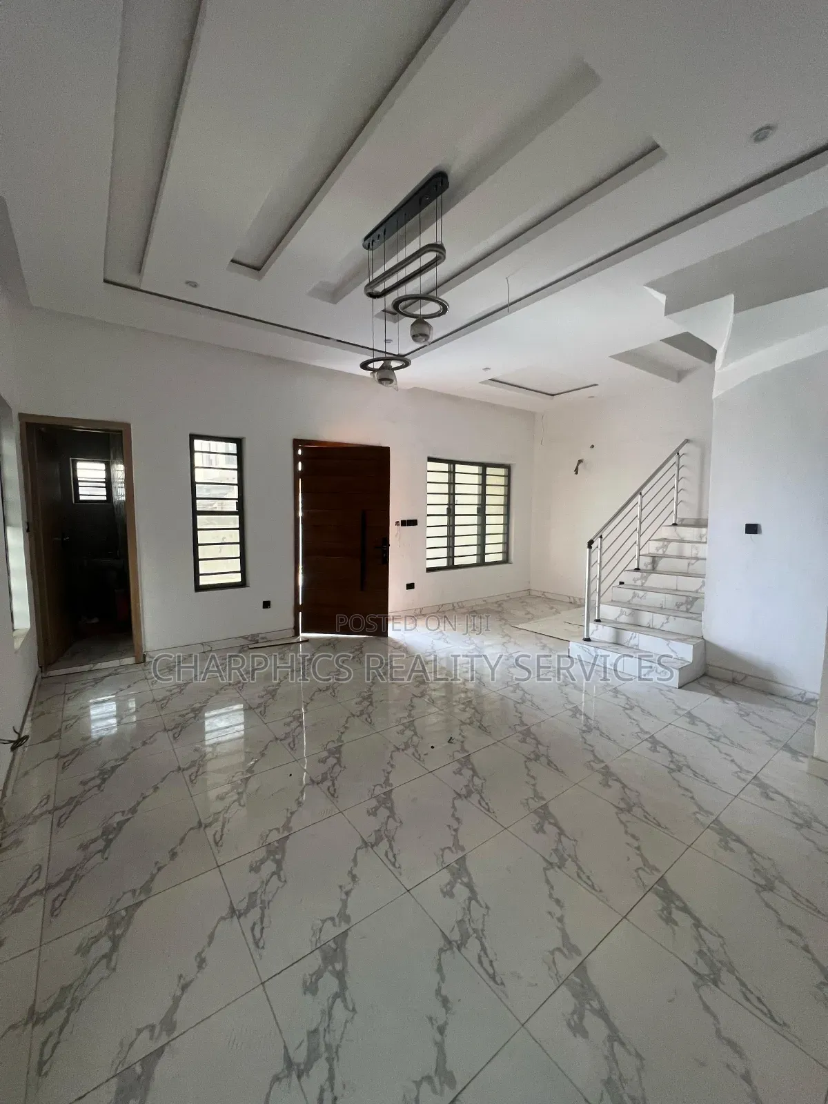 4bdrm Duplex in Lekki Phase 2 for sale