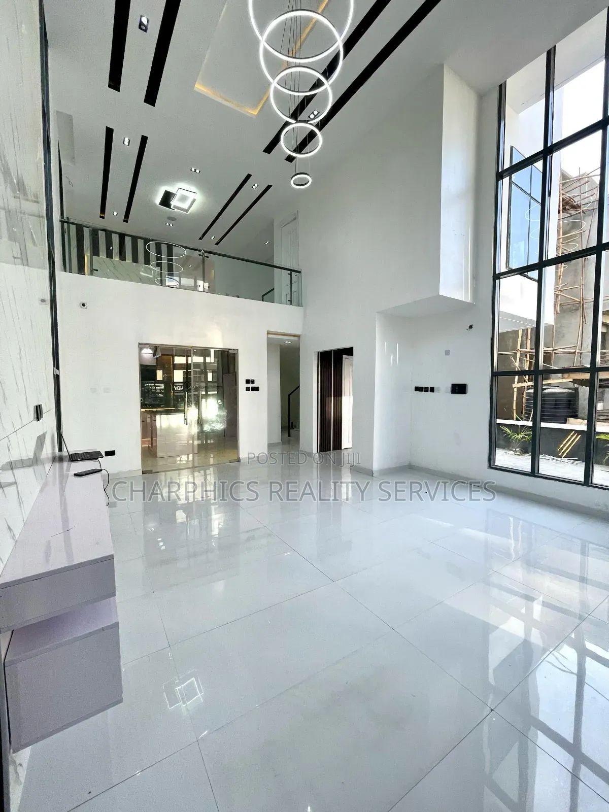 5bdrm Duplex in Ikota for sale