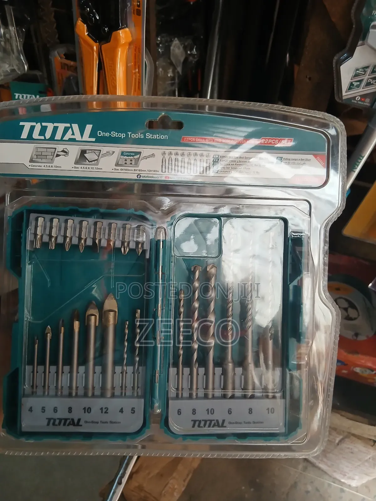22pcs Drill Bit and Screwdriver Set