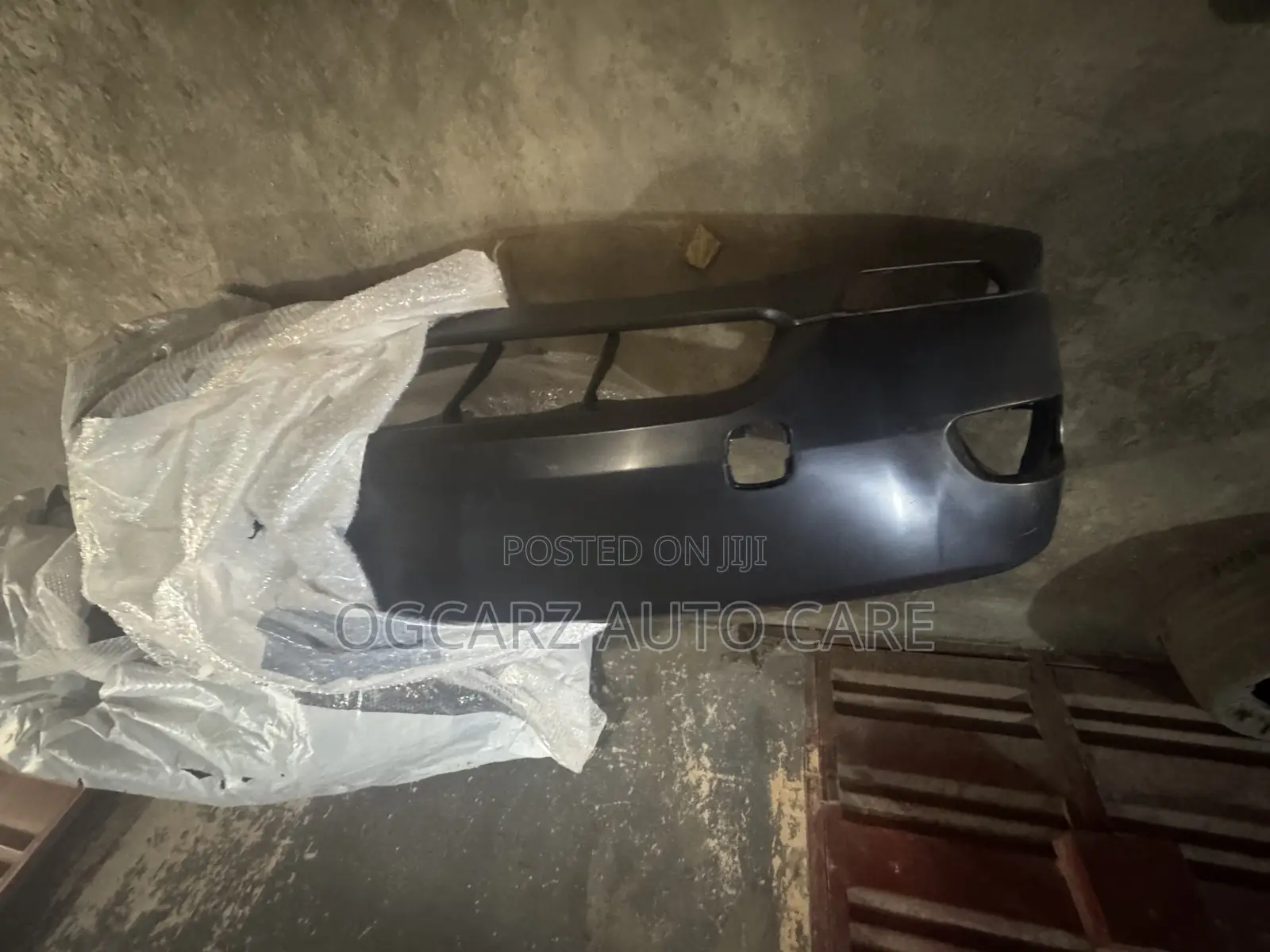 Front Bumper Rx 330 05 Available