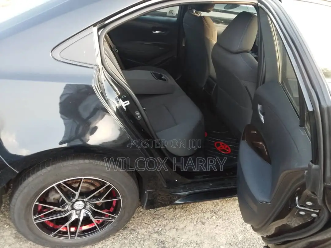 Toyota Corolla LE 2021 Black