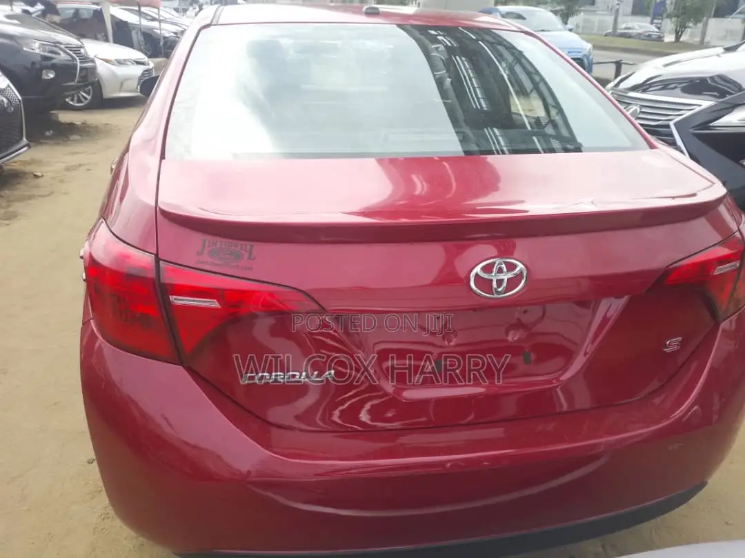 Toyota Corolla S 4dr Sedan (1.8L 4cyl CVT) 2016 Red