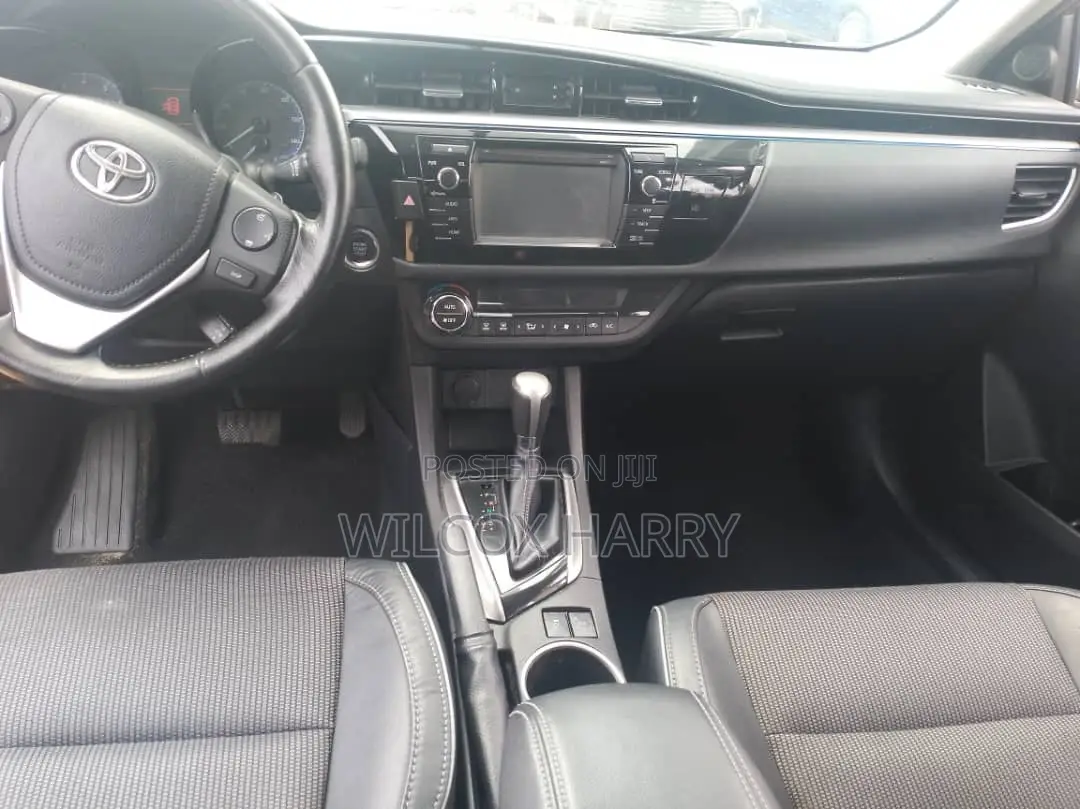 Toyota Corolla S 4dr Sedan (1.8L 4cyl CVT) 2016 Red