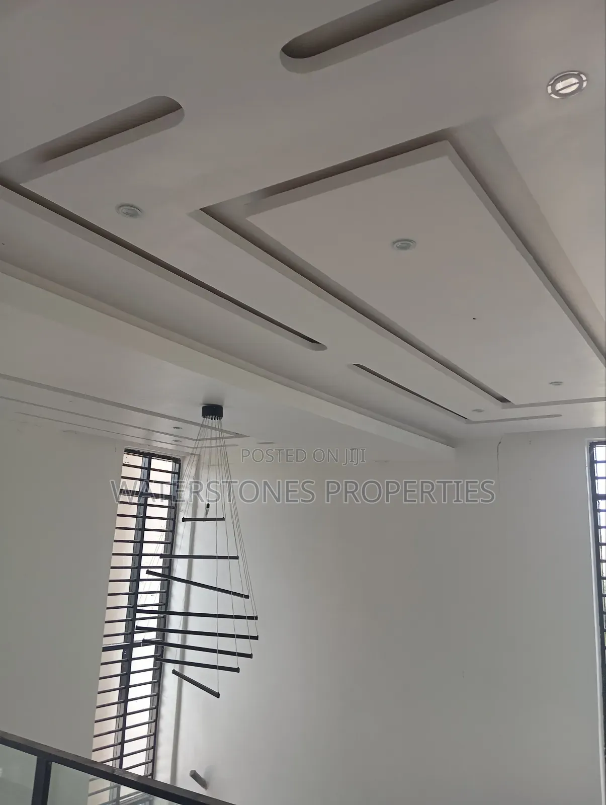 5bdrm Duplex in Federal Housing, Oshimili South for sale
