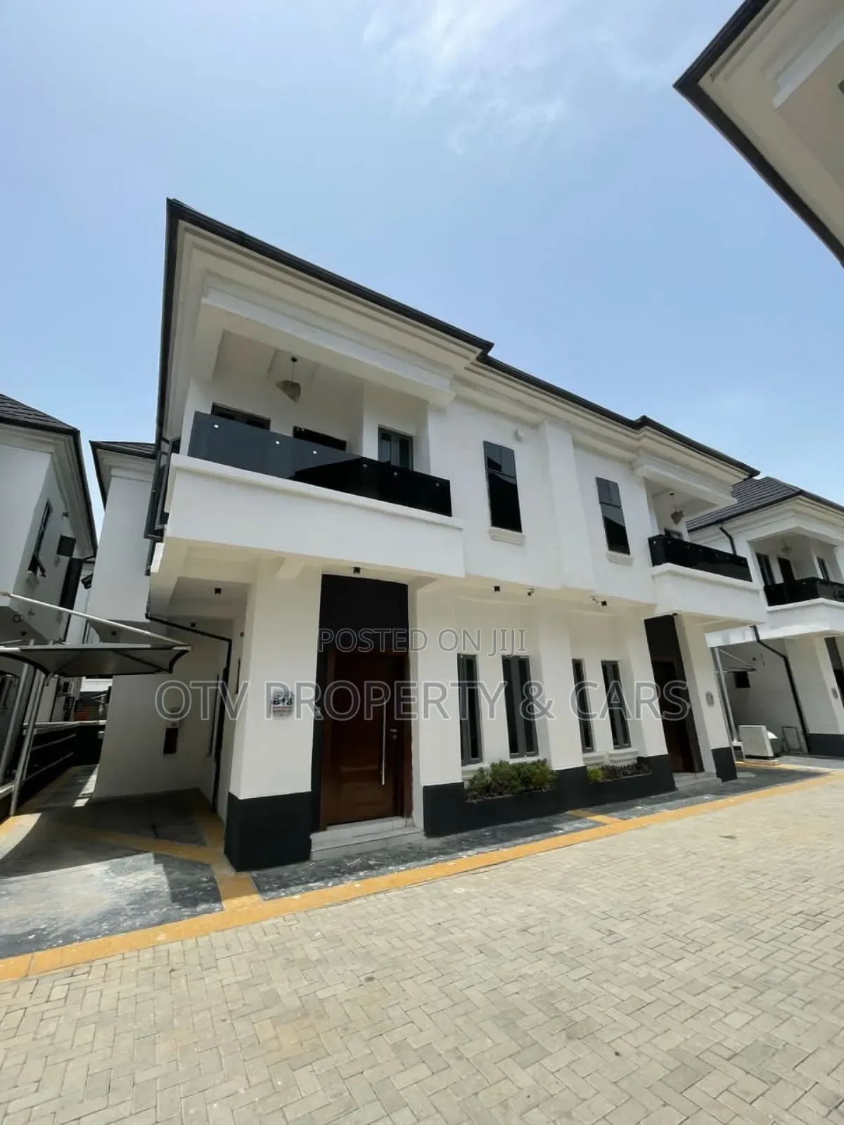 Furnished 4bdrm Duplex in Lekki for sale