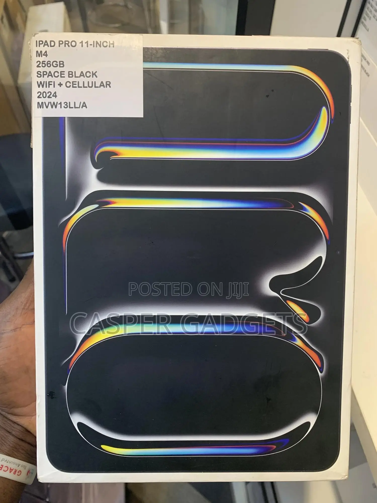 New Apple iPad Pro 13 (2024) 256 GB Black