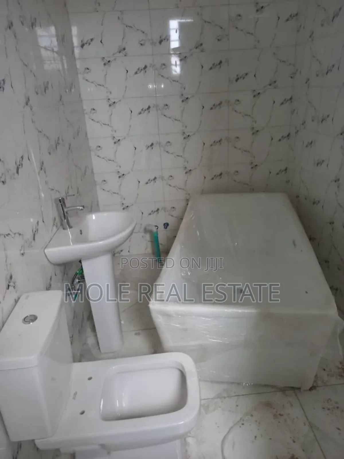 Furnished 3bdrm Duplex in Novara, Sangotedo for sale
