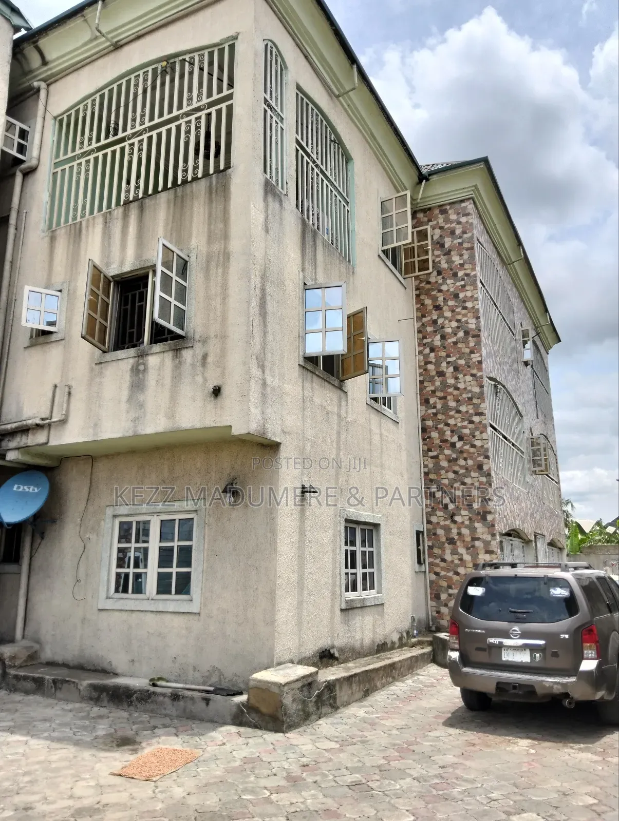 6bdrm Block of Flats in Off Sars Road ,, Port-Harcourt for sale