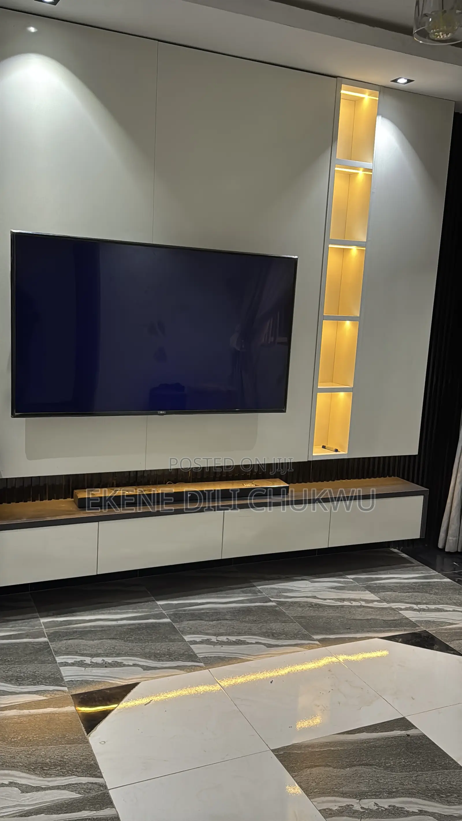 Wall Panel Entertainment Units With Flower Vase Led Light