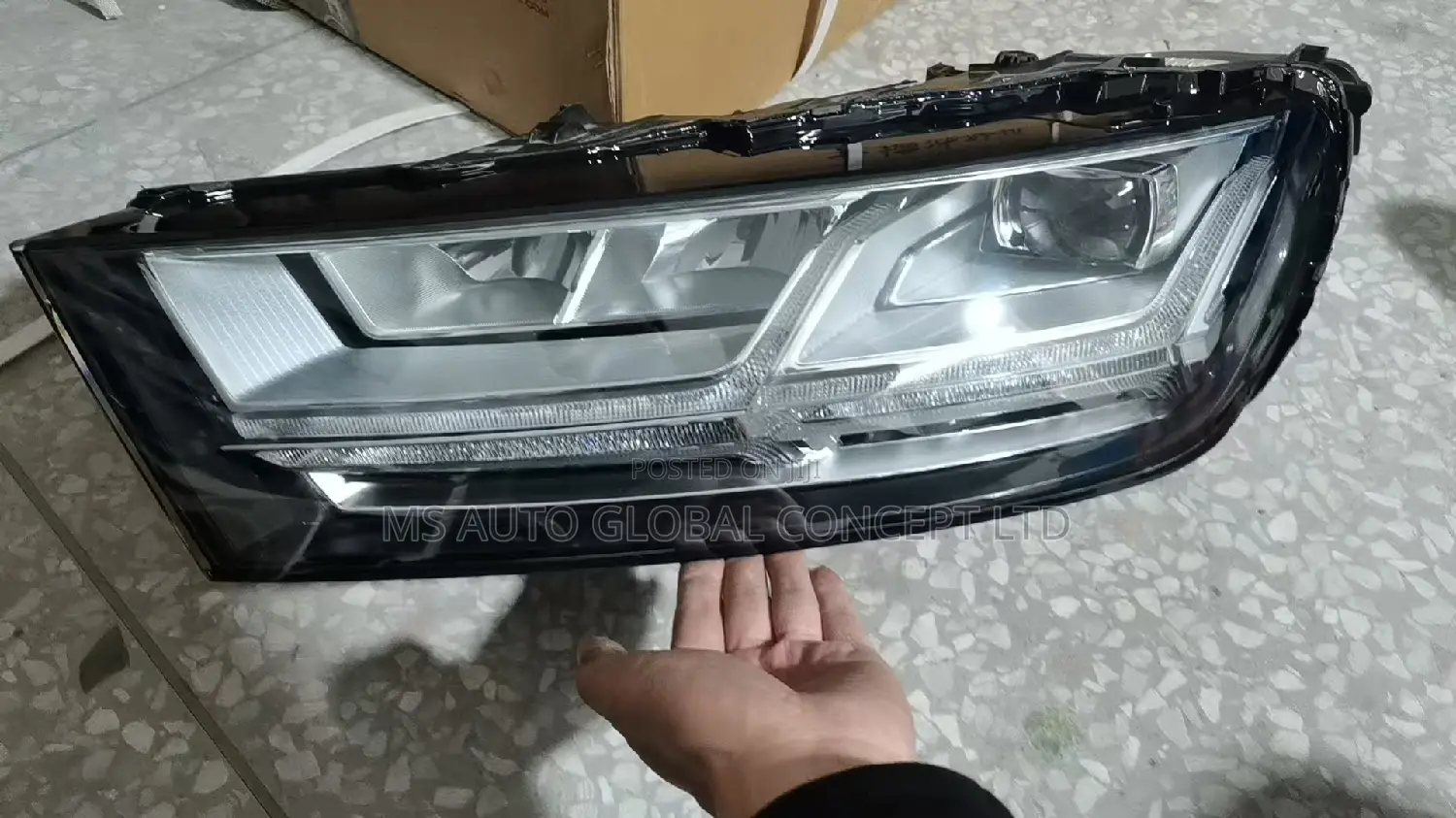 Audi Q7 2018 Headlights