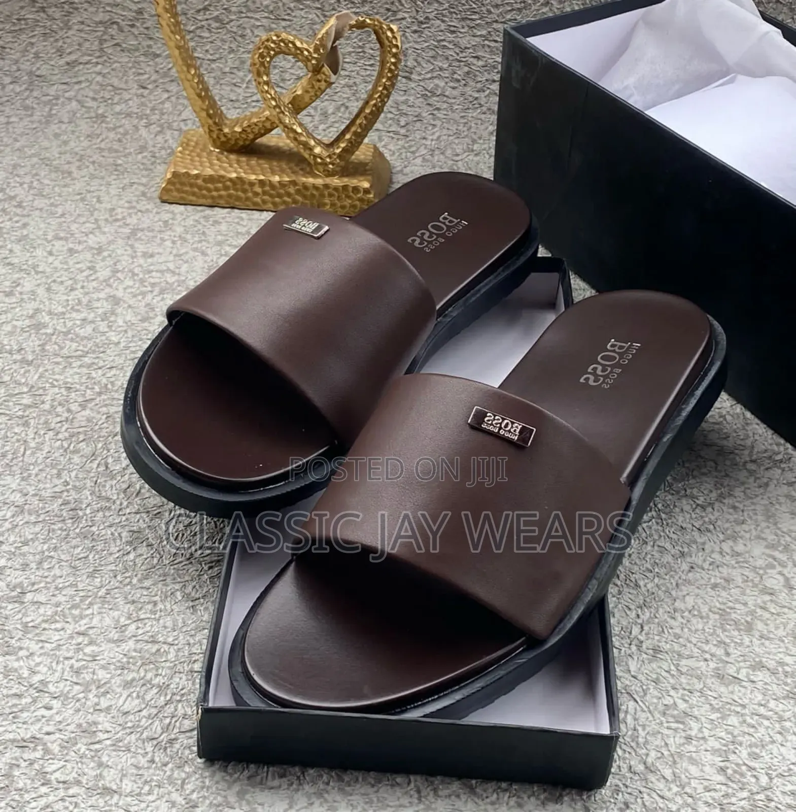 Cover Brown Hugo Slippers Collections