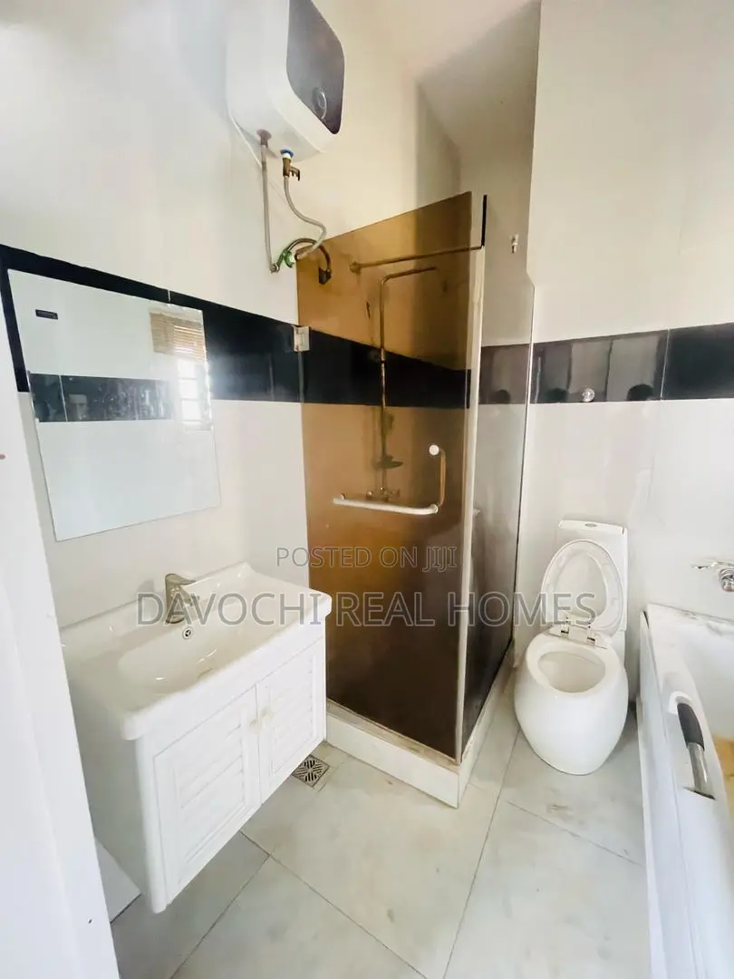 4bdrm Duplex in Ikota for rent