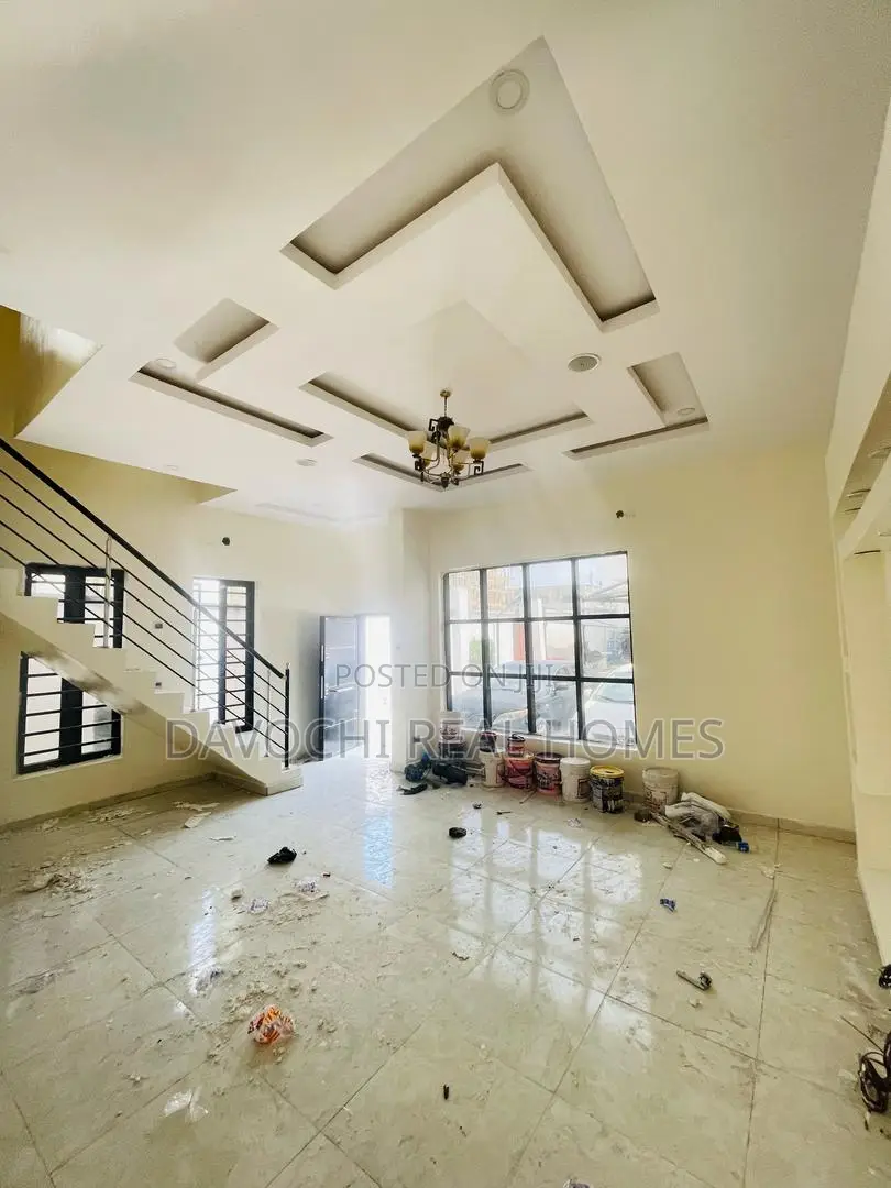 4bdrm Duplex in Ikota for rent