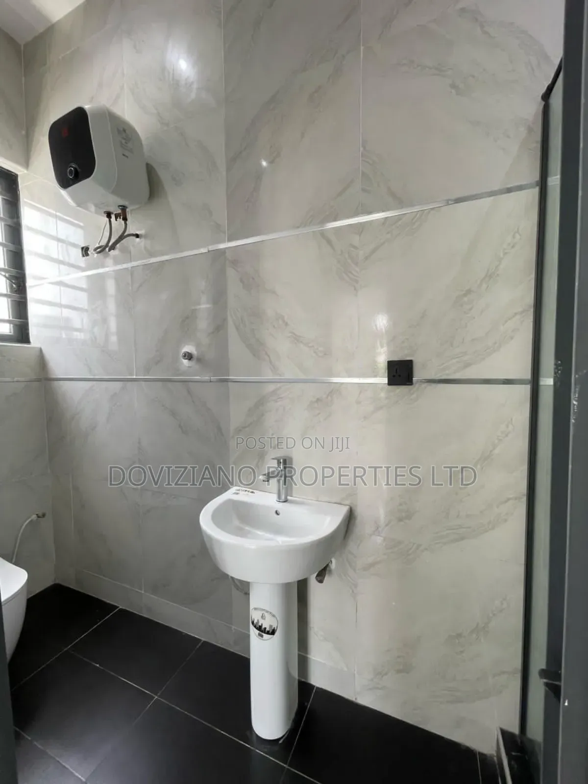 Furnished 5bdrm Duplex in Lekki for sale
