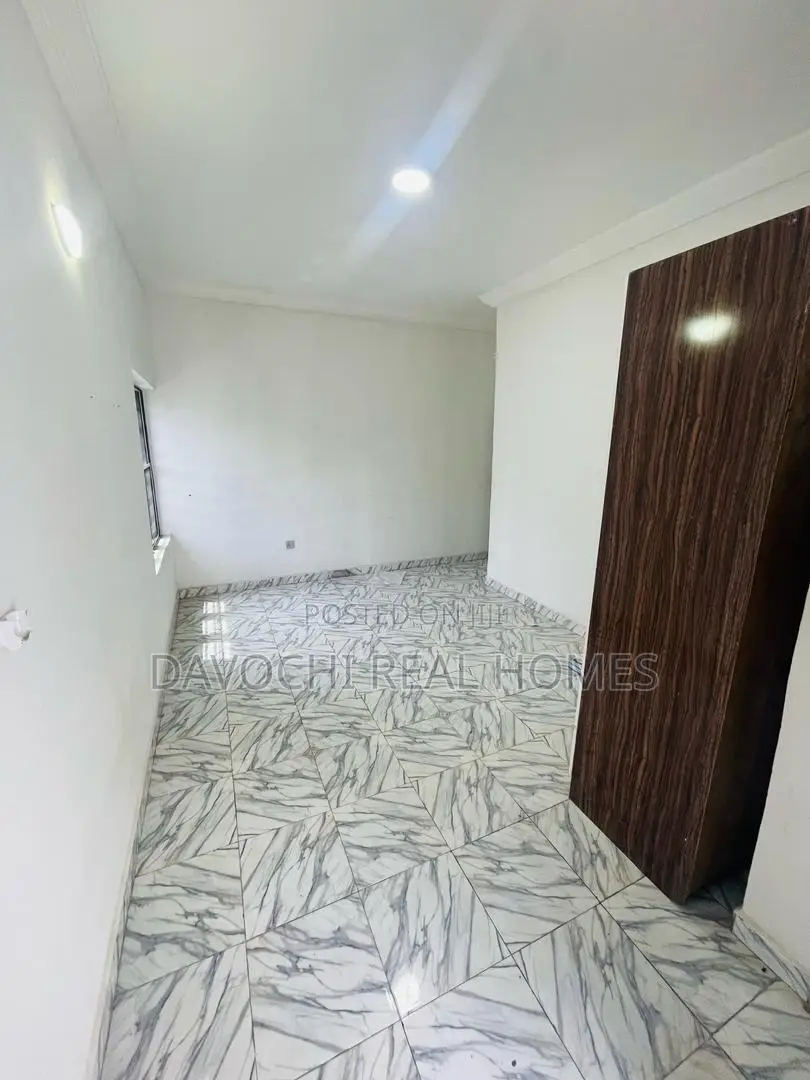 2bdrm Duplex in Ikota, Lekki for rent