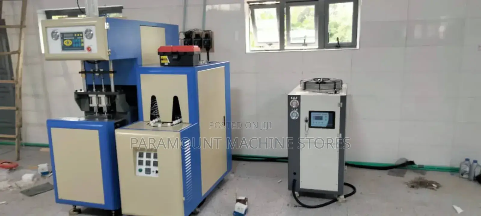 Pet Bottle Blowing Moulder