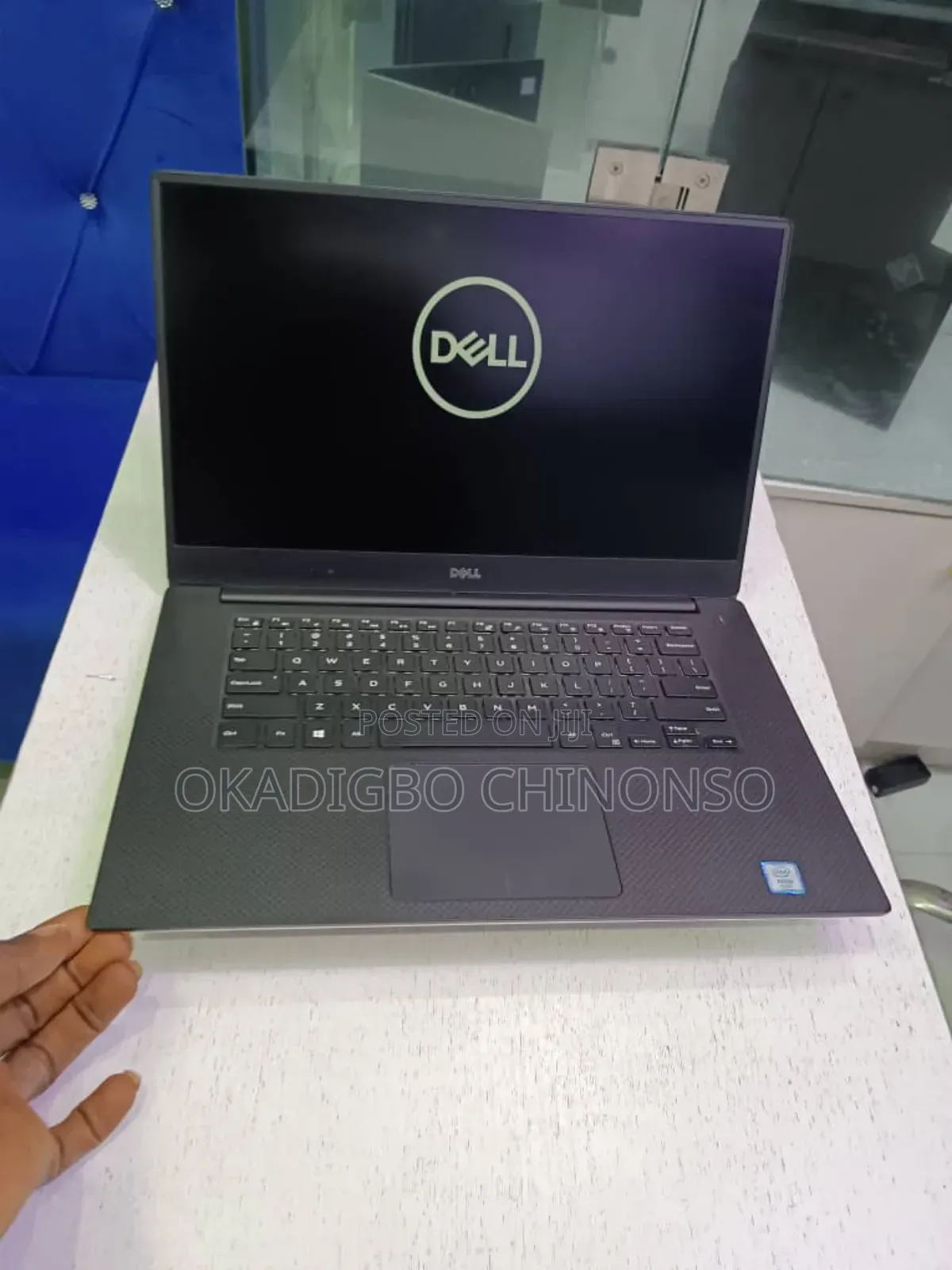 Laptop Dell Precision 5520 16GB Intel Xeon SSD 256GB