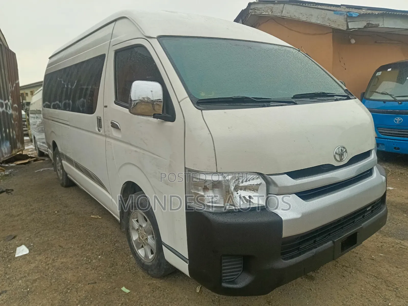 Toyota Grand HiAce 2017 White