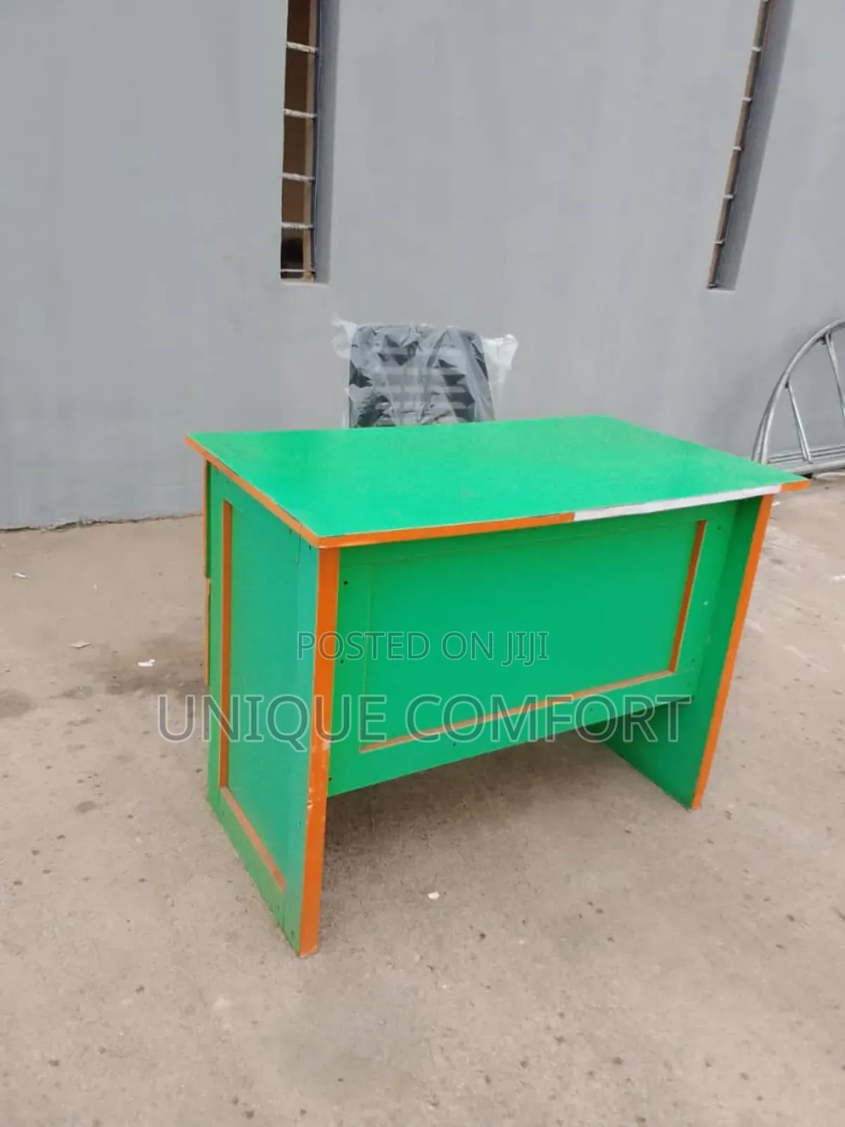 HDF Office Table With Swivel Chair