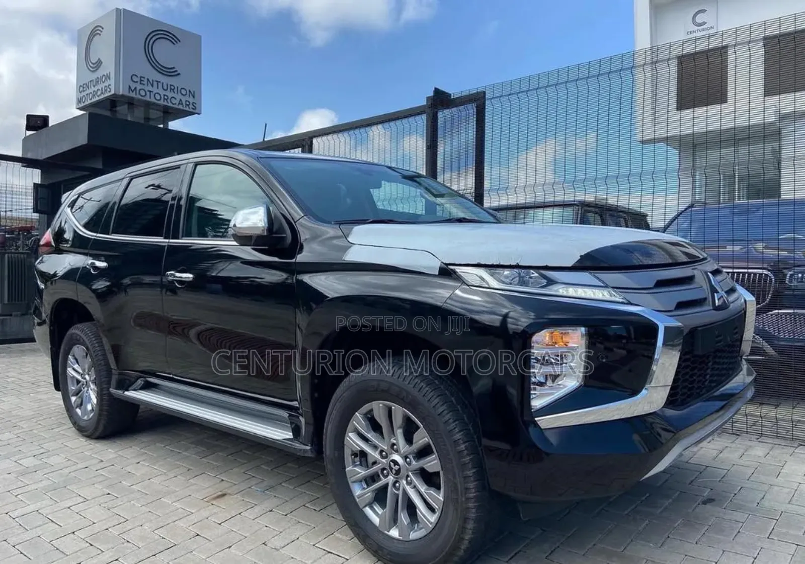 New Mitsubishi Montero Sport 2023 Black