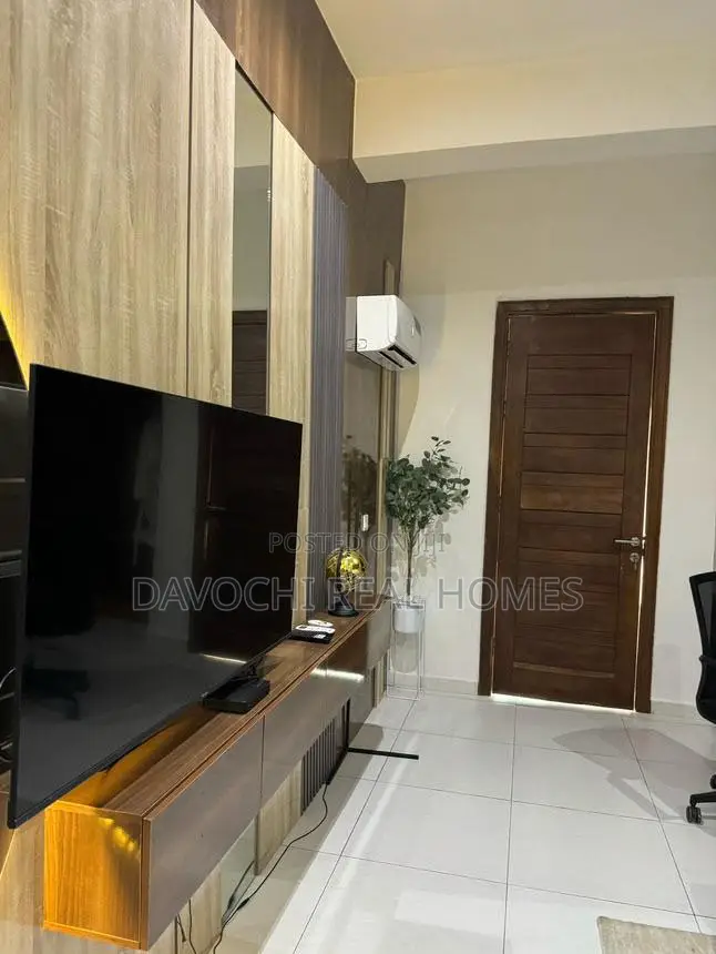 2bdrm Duplex in Chevron for rent