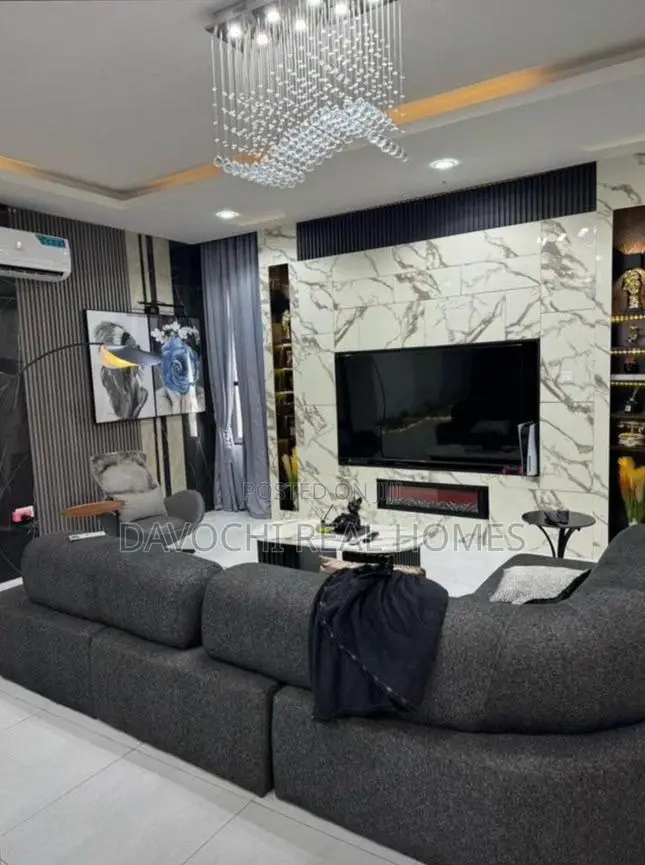 2bdrm Duplex in Chevron for rent