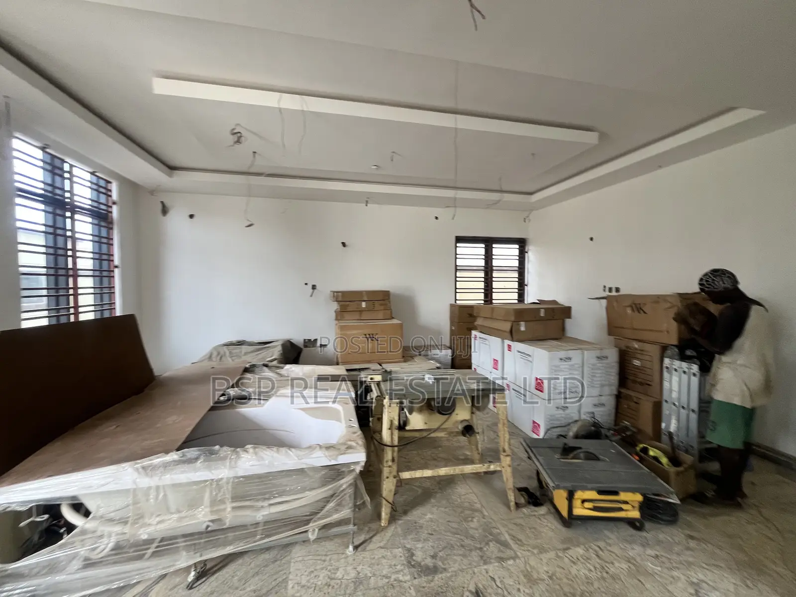 4bdrm Duplex in Life Camp for sale
