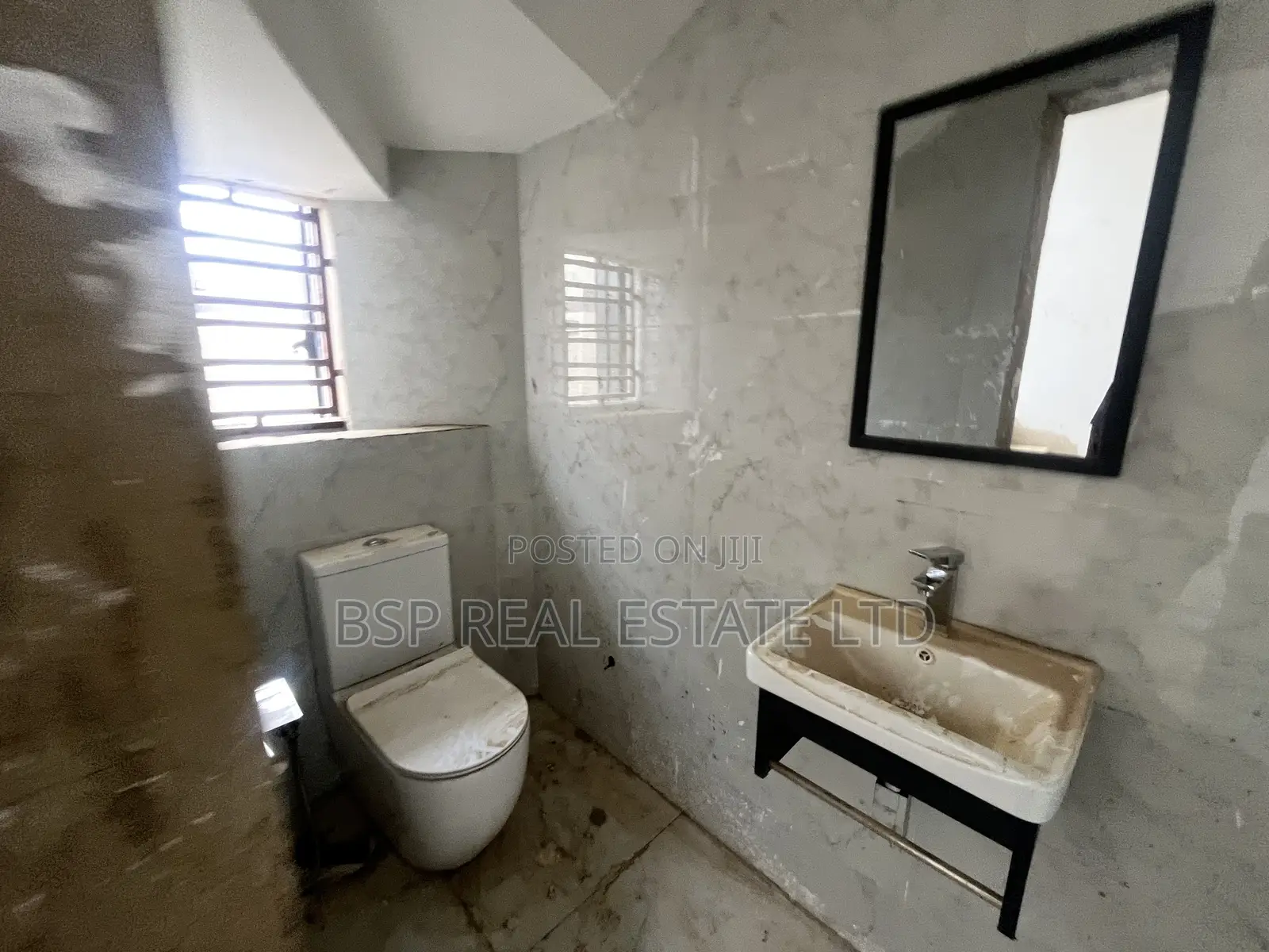 4bdrm Duplex in Life Camp for sale