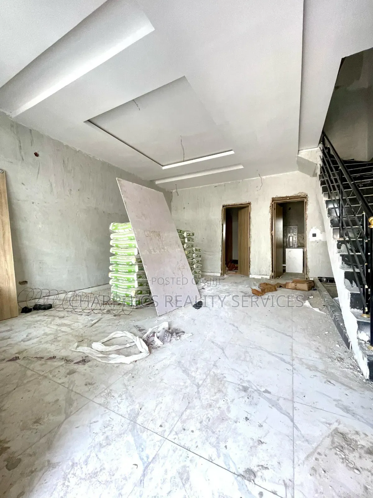 4bdrm Duplex in Ikota for sale